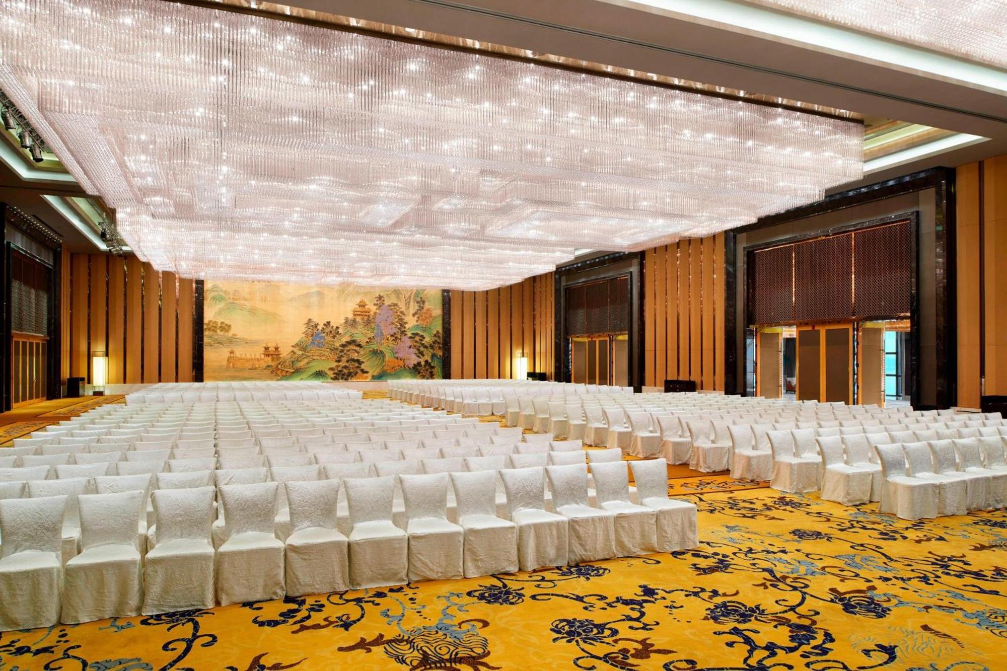 The Westin Wuhan Wuchang Exterior photo